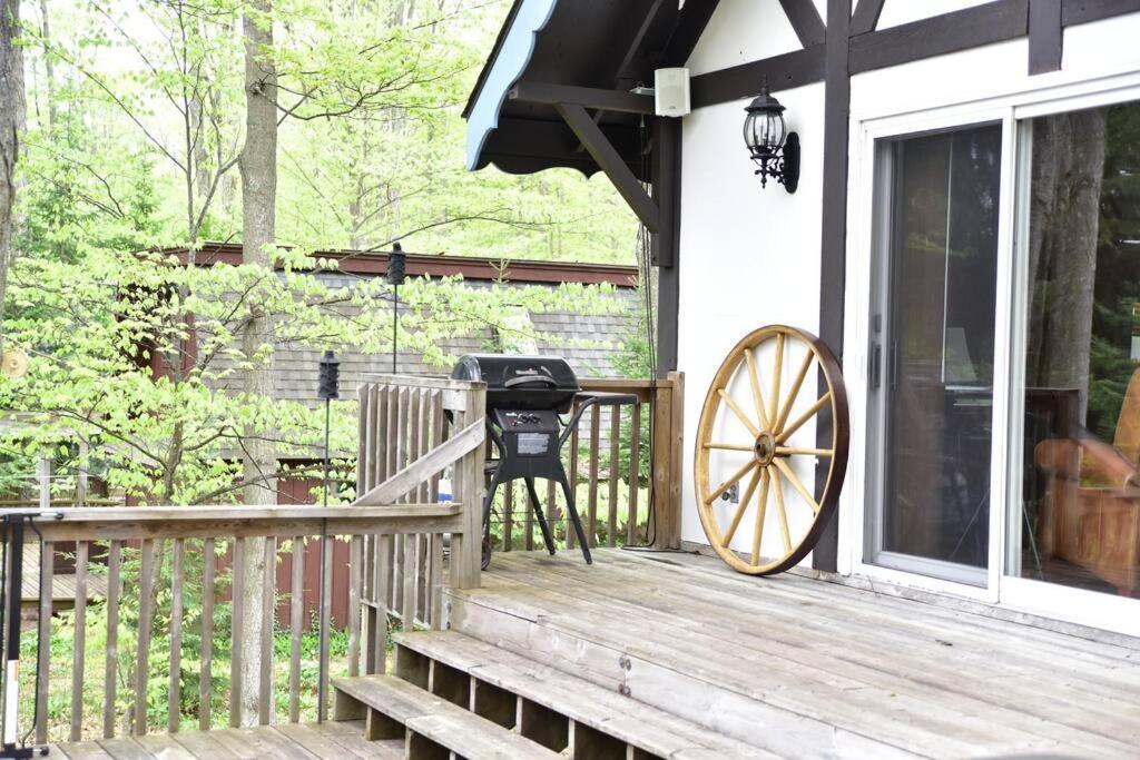 Quiet And Comfy 3Bed/2Bath - Chalet With Hot Tub. Cedar Εξωτερικό φωτογραφία