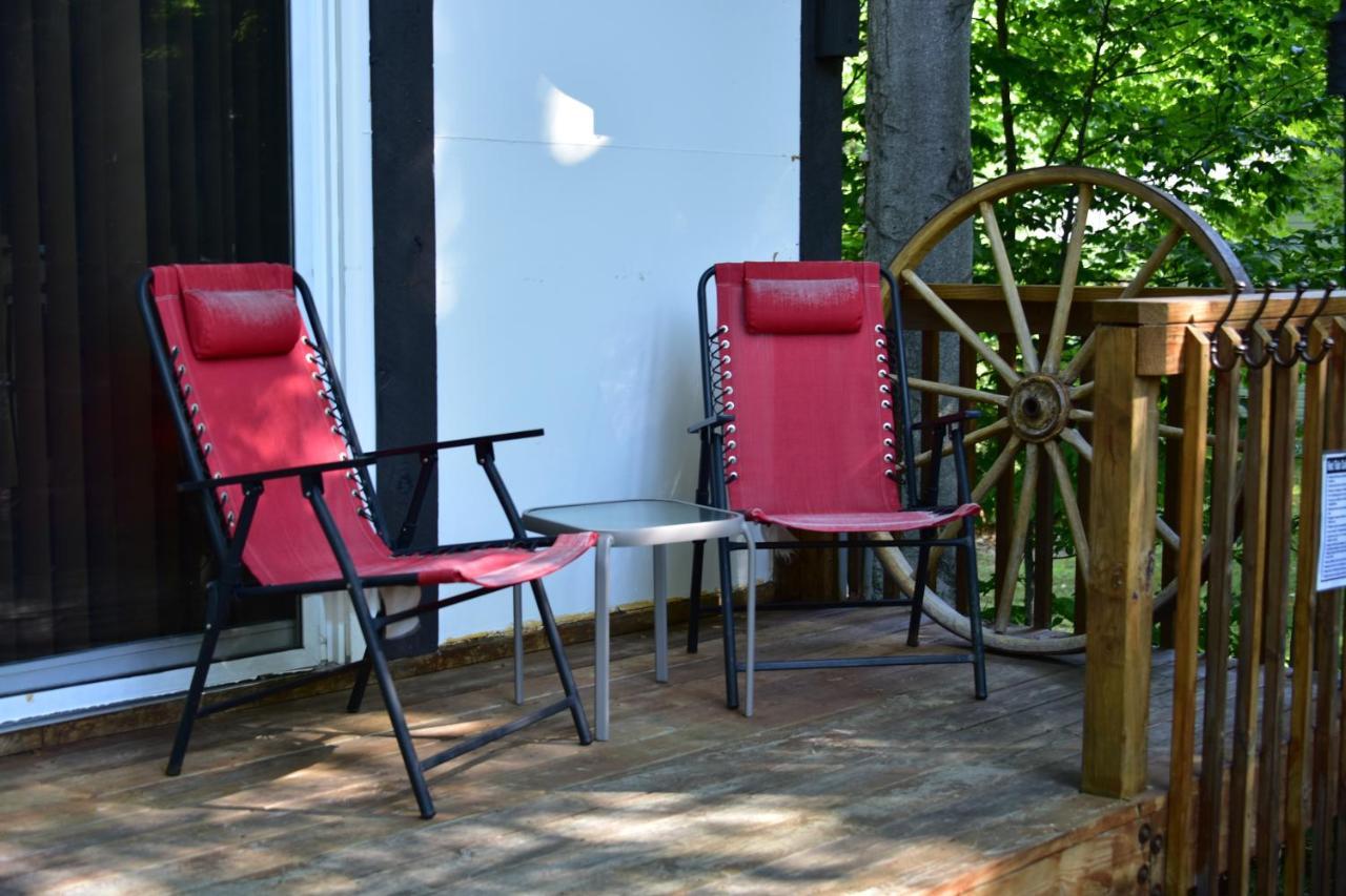 Quiet And Comfy 3Bed/2Bath - Chalet With Hot Tub. Cedar Εξωτερικό φωτογραφία