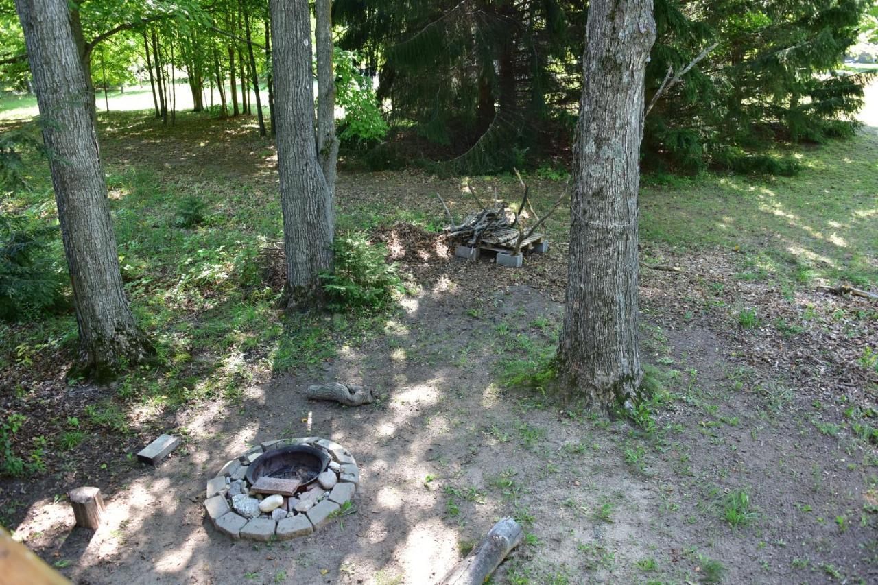 Quiet And Comfy 3Bed/2Bath - Chalet With Hot Tub. Cedar Εξωτερικό φωτογραφία